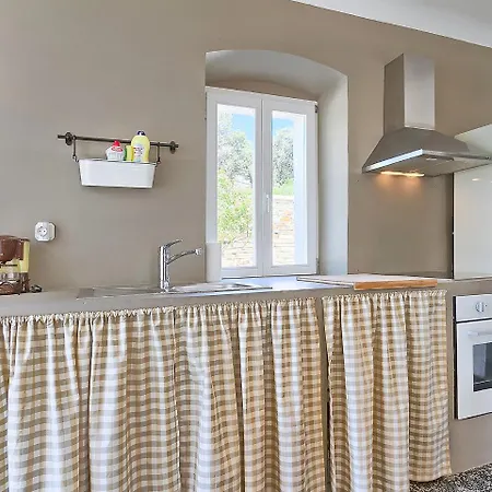 Holiday Verudica Ferienhaus Pjescana Uvala