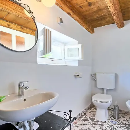 Holiday Verudica By Interhome * Pjescana Uvala